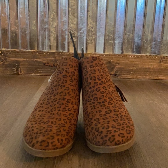 Booties - Picture 2 of 3